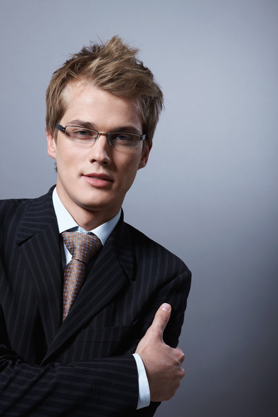 Portrait of a young businessman in suit - Photo, Image
