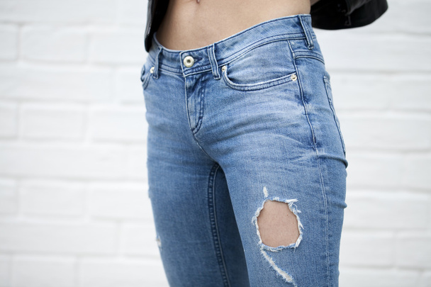 Close female blue jeans - Foto, immagini