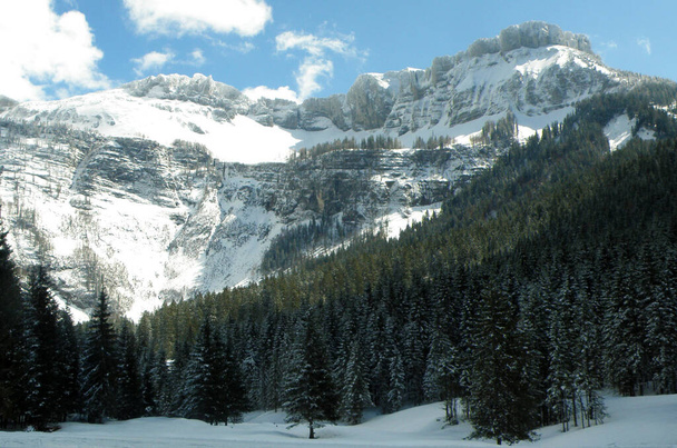 Гора Лас-Вегас в Австрии зимой, Австрия, Европа - Фото, изображение