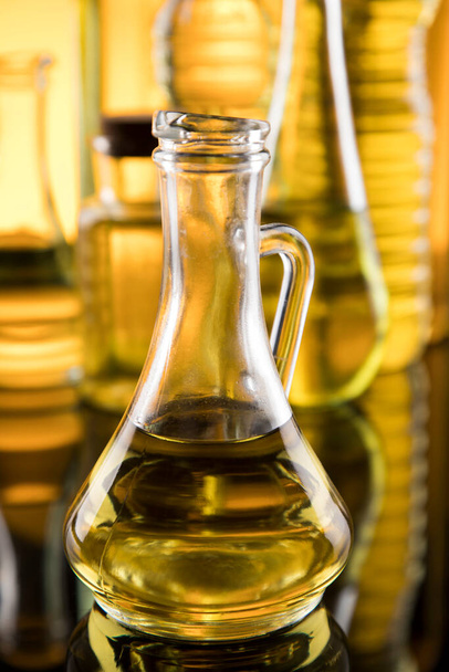 Koch- und Speiseölprodukte, Natives Olivenöl extra - Foto, Bild