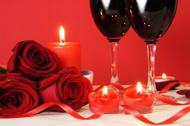Bougies Coeur, Roses rouges et Vin
 - Photo, image