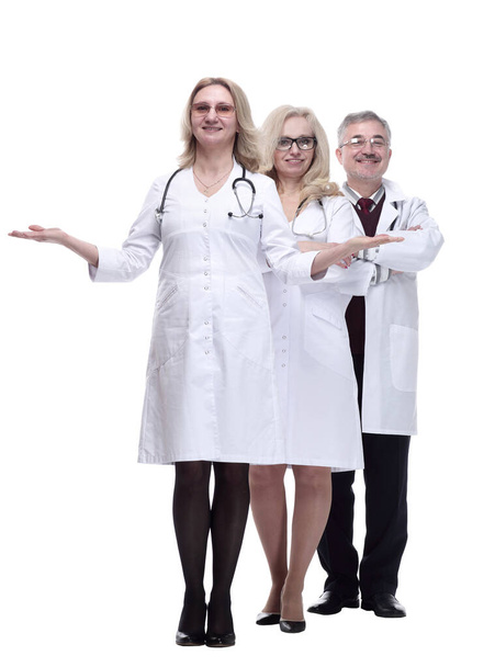 group of smiling medical colleagues standing in a row - Photo, Image