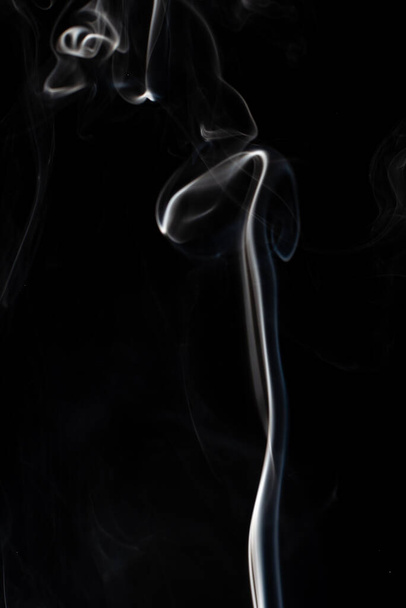 cloud of white smoke on black background - Foto, immagini