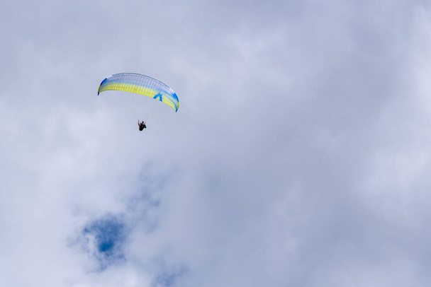 A low angle shot of an air balloon in sky - Фото, зображення
