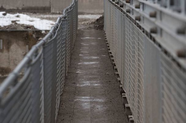 un ponte pedonale o passerella, costruzione per camminare a piedi - Foto, immagini