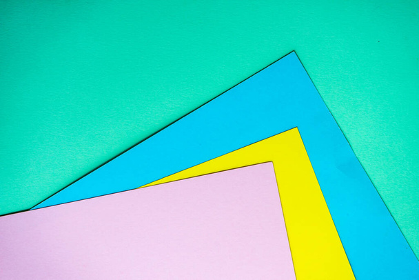 Listes de papier multicolore fait un fond d'été de couleur vive - Photo, image