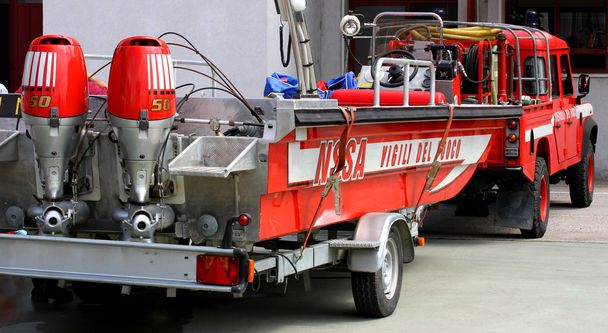voimakas vene NASSA Italian palomiehet valmiina hätätilanteeseen
 - Valokuva, kuva