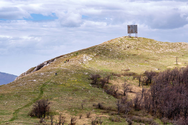 Stol-hegy csúcsa Kelet-Szerbiában, Bor város közelében - Fotó, kép