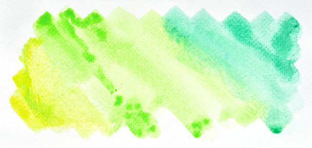 un'immagine fotografica di astratto vari acquerello tonalità verde su carta, pittura a mano di gradiente acquerello verde per lo sfondo, tecnica bagnata su carta per mescolare colore differenza - Foto, immagini