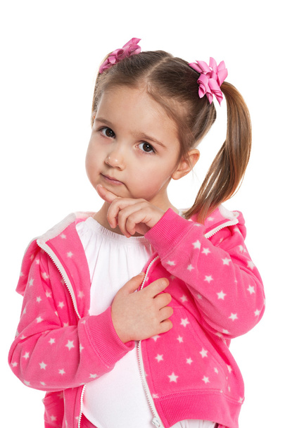 gondolkodó óvodai lány, rózsaszín - Fotó, kép