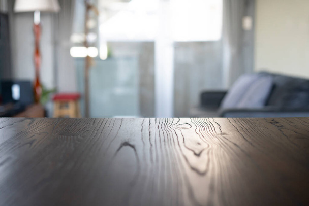 gros plan de la table en bois dans le salon - Photo, image