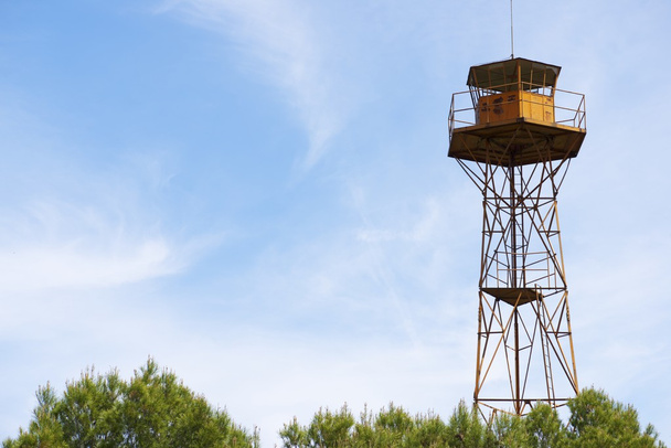 Torre de vigilancia
 - Foto, imagen