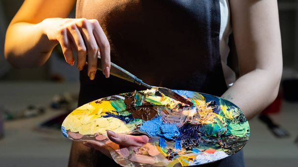 art palette female painter artistic lifestyle - Foto, immagini