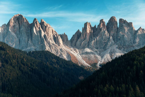 Dolomitas paisaje natural en el norte de Italia - Foto, Imagen