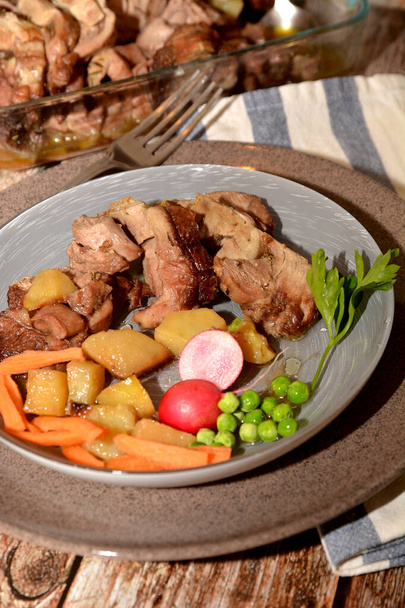 roast turkey in the qven dish with vegetables - Photo, Image