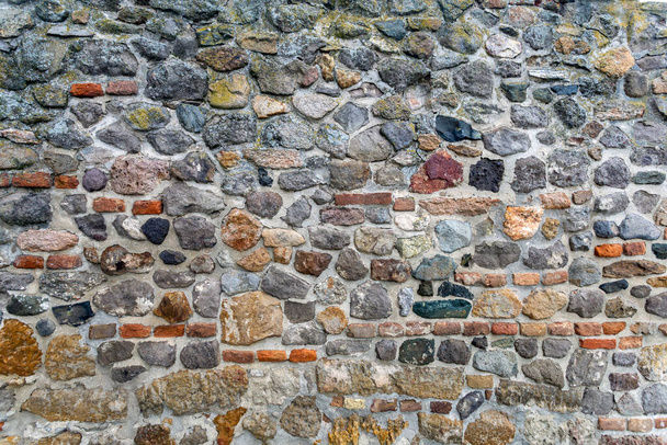 Kamenná zeď středověkého kostela. - Fotografie, Obrázek