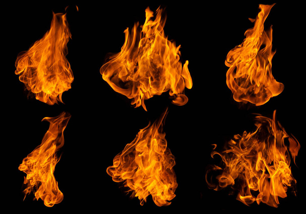 Kolekcja ognia zestaw spalania płomienia izolowane na ciemnym tle do celów graficznych - Zdjęcie, obraz