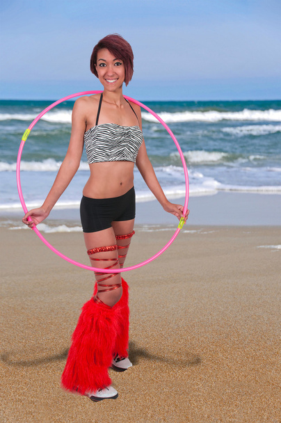 mujer con hula hoop - Foto, imagen