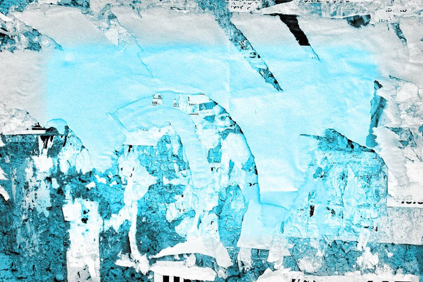 Régi Grunge szakadt Vintage plakátok és hirdetések Háttér textúra. Grungy városi fal Creased, Crumpled, Tépett és Shabby háttér. Hulladékpapír felület texturált háttér. - Fotó, kép