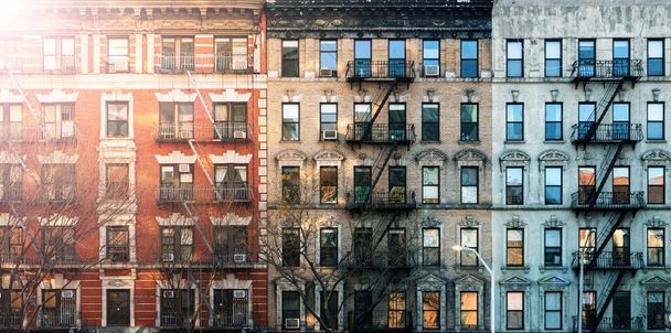 Lumière du soleil sur les vieux immeubles d'appartements de la rue Eldridge dans le quartier Lower East Side de Manhattan à New York - texture de fond - Photo, image