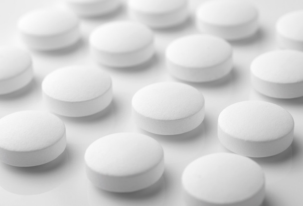 White pills - Foto, Bild