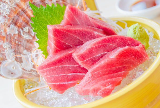 sashimi de atún
 - Foto, Imagen