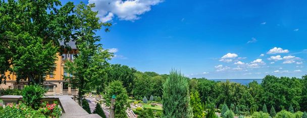 Kyiv, Ukraine 07.10.2020. Public park near the Honka house in the Mezhyhirya Residence, Kyiv, Ukraine, on a sunny summer day - 写真・画像
