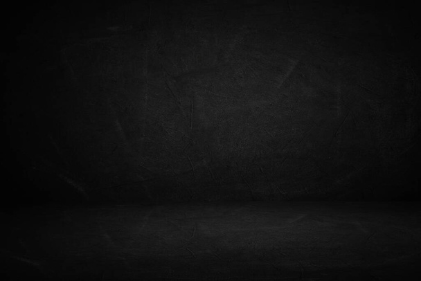 Tablero oscuro y estudio de cemento negro y sala de exposición con sombras y fondo de fondo  - Foto, imagen