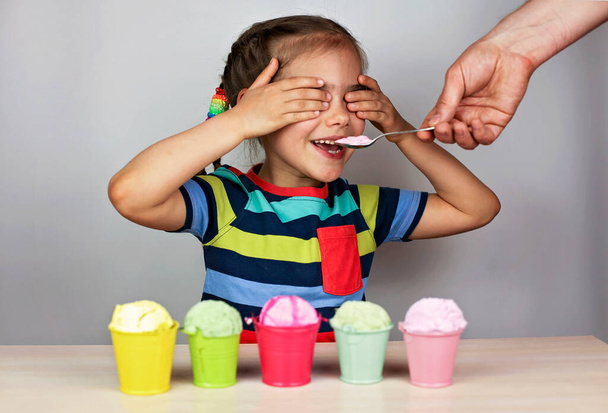 Kids eating an ice cream - Photo, Image