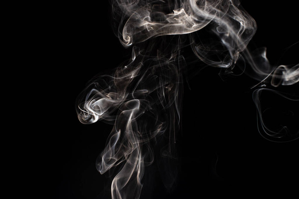 cloud of white smoke on black background - Fotoğraf, Görsel