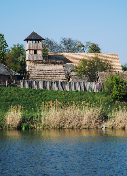 Archeoskanzen Blue - Great Moravian linnoitettu ratkaisun lähellä th
 - Valokuva, kuva