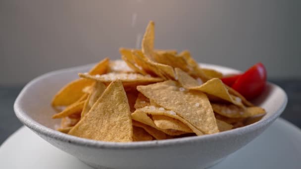 Só hozzáadása Tortilla chips forgó - Felvétel, videó