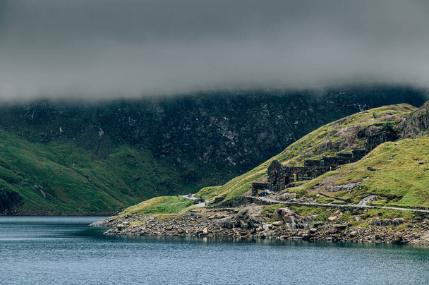 Schönes Landschaftspanorama des Snowdonia Nationalparks in Nordwales, Großbritannien - Foto, Bild