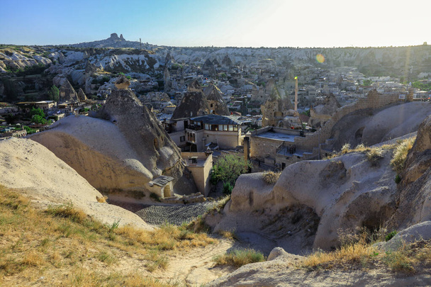 Türkiye 'nin Kapadokya kentindeki ünlü mağara evleri - Fotoğraf, Görsel