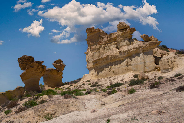 vista fantástica de formas caprichosas producidas por la erosión en las montañas, Bolnuevo, Mazarrón, Murcia, España, - Foto, imagen