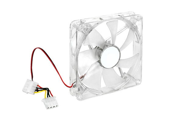Refroidisseur de ventilateur d'ordinateur sur fond blanc - Photo, image