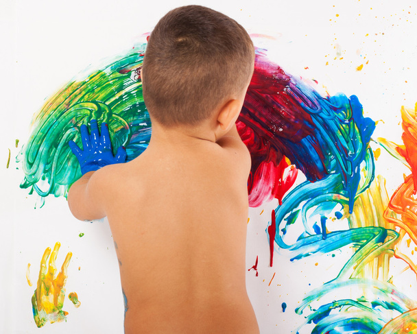 Kid paints - Φωτογραφία, εικόνα