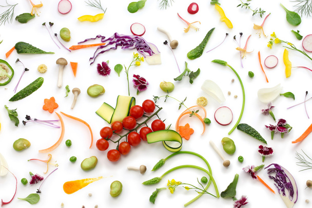 Assortiment légumes frais sur fond blanc, concept de saine alimentation
 - Photo, image