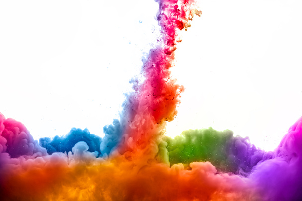 Arco iris de colores. Colorida tinta en el agua. Explosión de color
 - Foto, Imagen