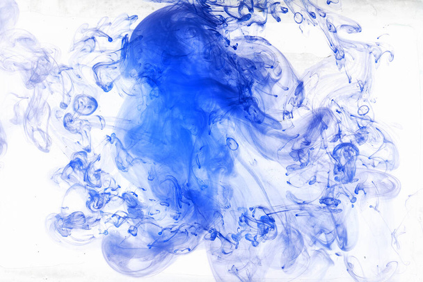 Abstract blue white background, fluid liquid art. azure swirling smoke cloud, paint sea, vibrant color - Photo, Image