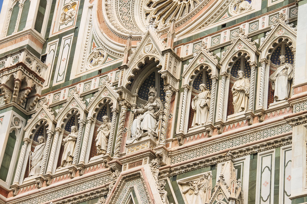 Fragment der Fassade duomo santa maria del fiore, florenz, italien - Foto, Bild