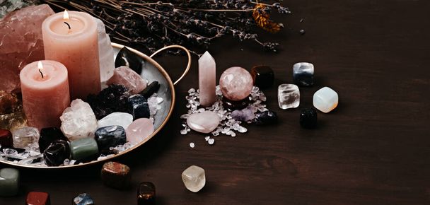 Healing chakra crystals therapy. Alternative rituals, gemstones for wellbeing, meditation, destress - Foto, immagini