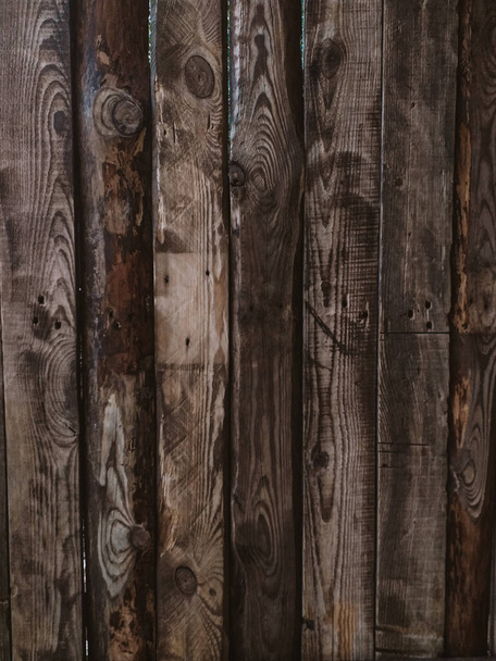 A vertical shot of a dry wooden plank surface - perfect for wallpapers and textures - Foto, Imagem