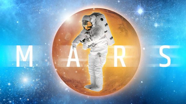 Astronaut float in outer space over of the planet Mars on the background. Elements of this image furnished by NASA. - Foto, Imagem