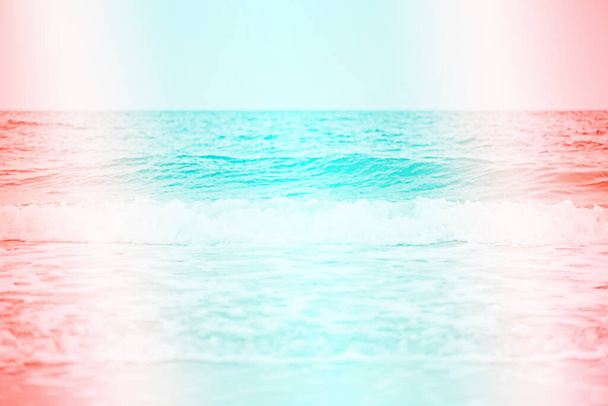 Mar e céu em um dia de verão. Fotografia matizada do mar. Conceito de verão e férias. mar, fundo - Foto, Imagem