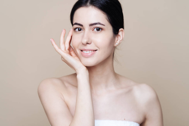 Beauty portrait of woman face with natural skin - Photo, Image