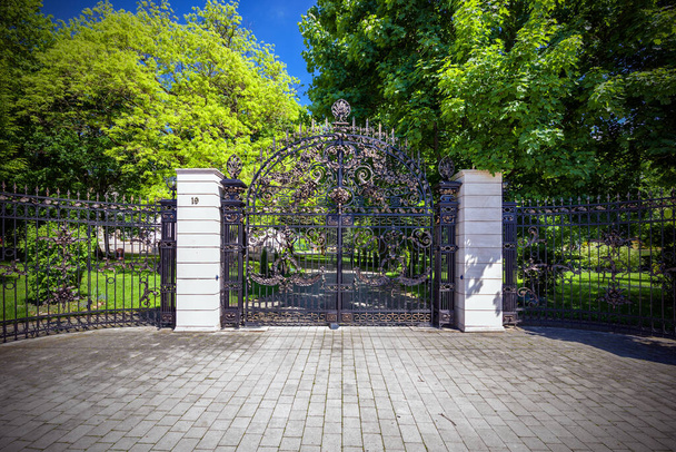 Barlanghi neoclassical mansion in Travnica, hammered, metal gate, Slovakia. - Photo, Image