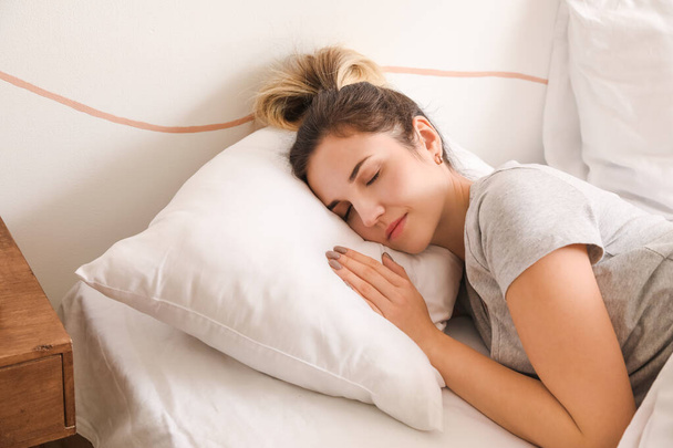 Morning of beautiful young woman sleeping in bed - Φωτογραφία, εικόνα