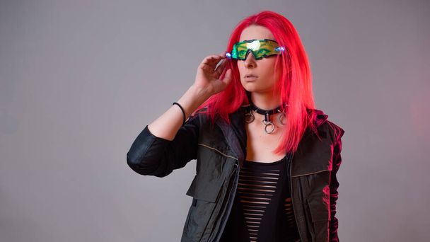 Futuristic glasses with backlight, an augmented reality gadget. - Foto, immagini