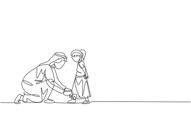 Egyetlen folyamatos rajz a fiatal iszlám apa segít a lányának megkötni cipőfűzőt, mielőtt iskolába megy, boldog szülői. Arab családi gondozás. Egy vonalas rajzvektor illusztráció - Vektor, kép
